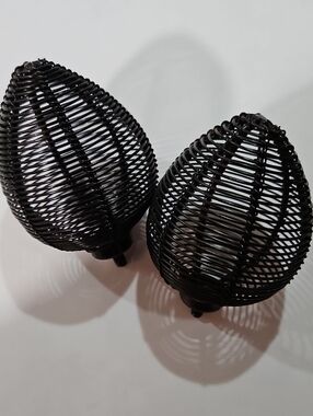 Pottery Barn Hand-Made Black/Bronze Wire Finials NWOT